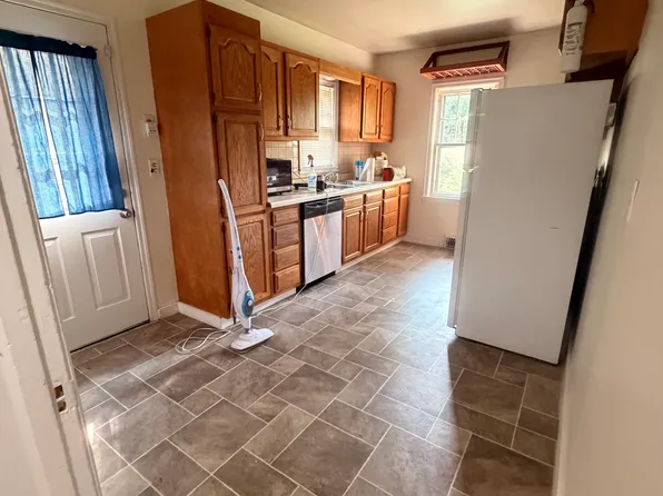 1332 N 4th St, Mankato, MN 56001