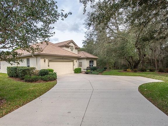 2nd image of 1021 W Lake Valley Ct