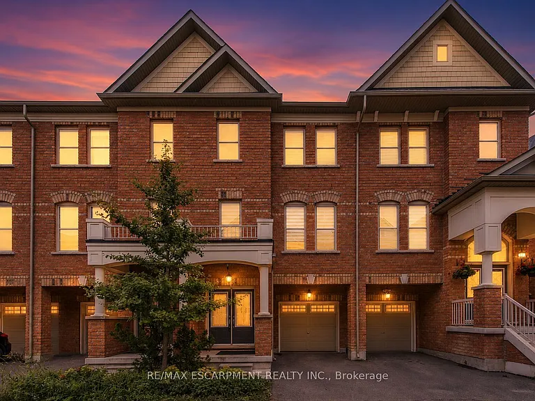 64 City Park Cir — Photo 1