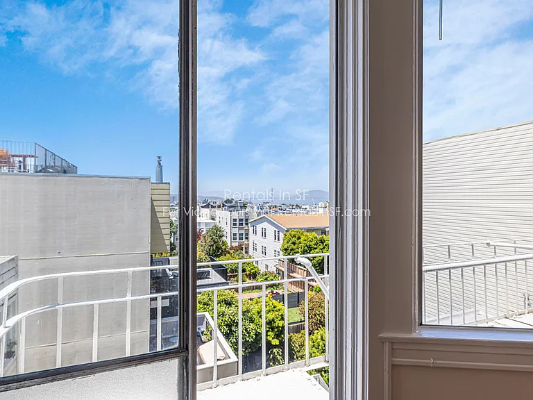 2925 Van Ness Ave #9 — Photo 12