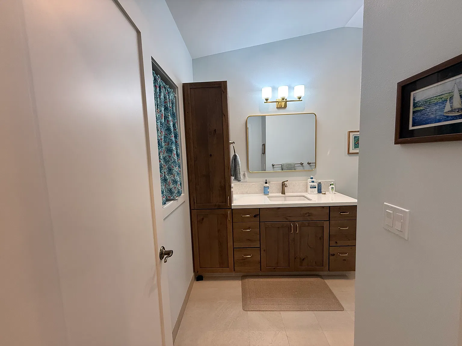2 bed, 1600 sqft, $2,200 — Photo 4