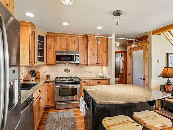 3rd image of 595 McKees Way
