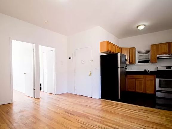 5th image of 441 Metropolitan Ave APT 2