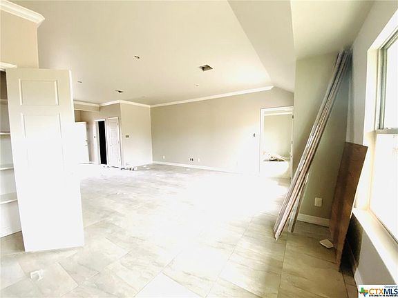 5th image of 311 Woods Dr