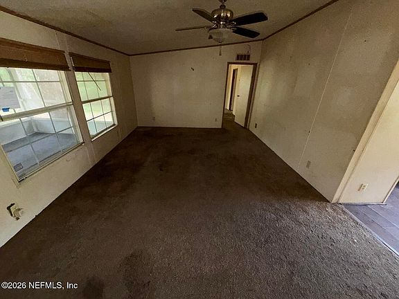 4th image of 11530 HOLTON Lane