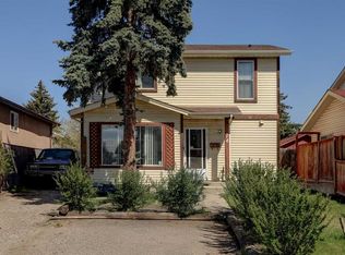 74 S Aberdare Way NE, Calgary, AB T2A6V5