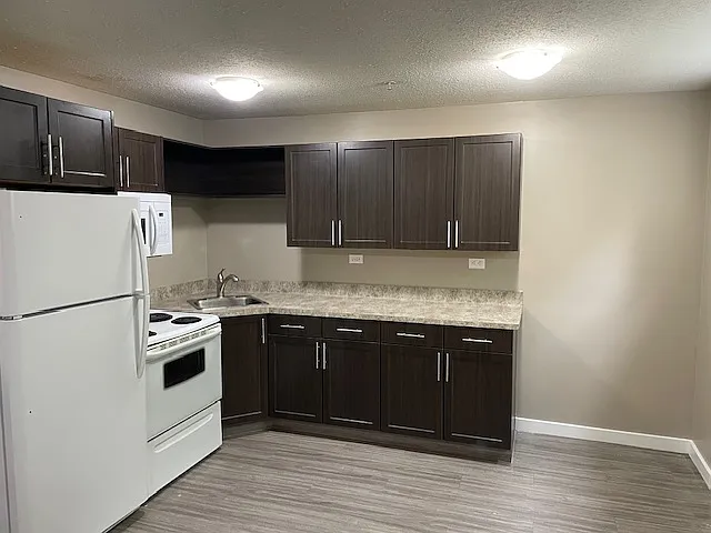 2058 Wallace St #2 — Photo 8