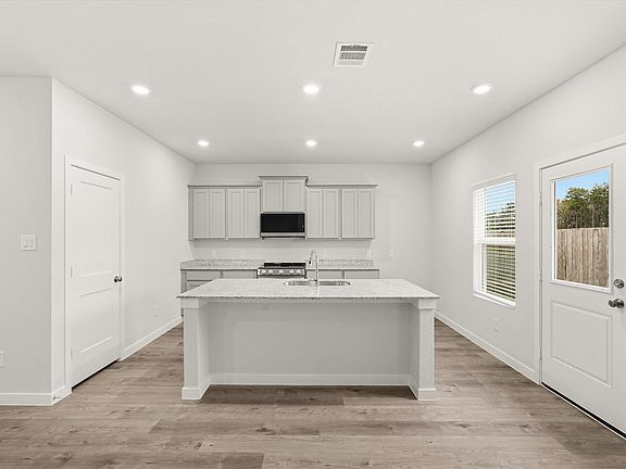 7th image of this home