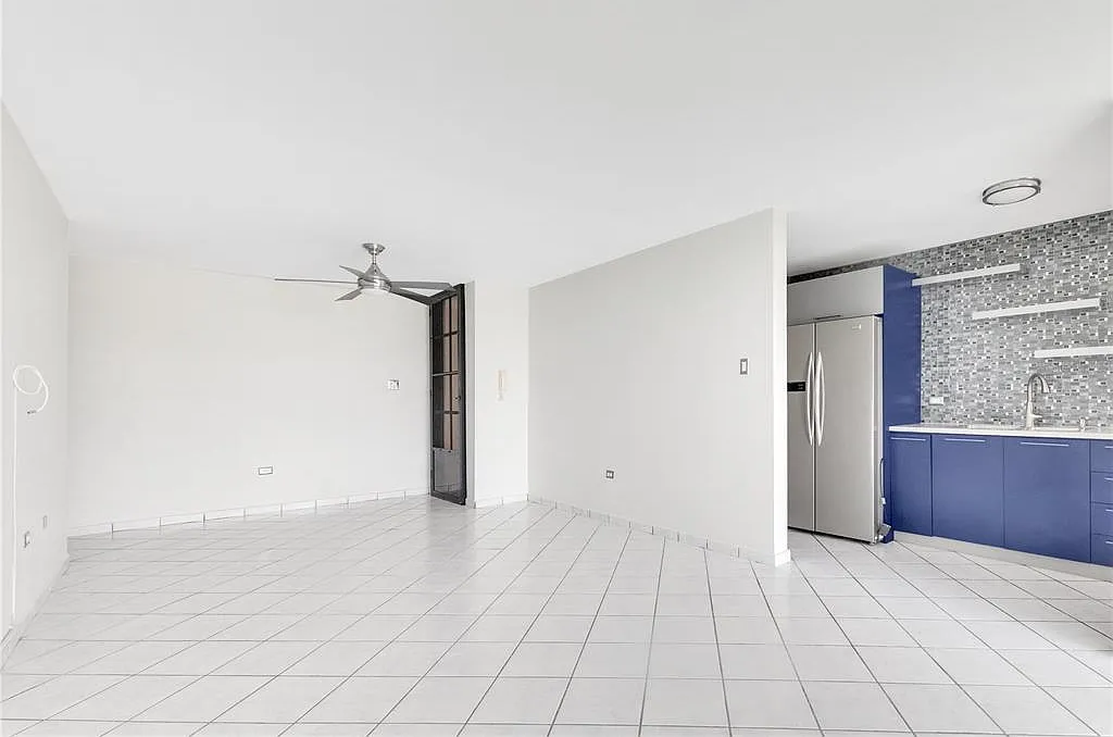 3 bed, 2.0 bath, 1063 sqft, $1,300 — Photo 4