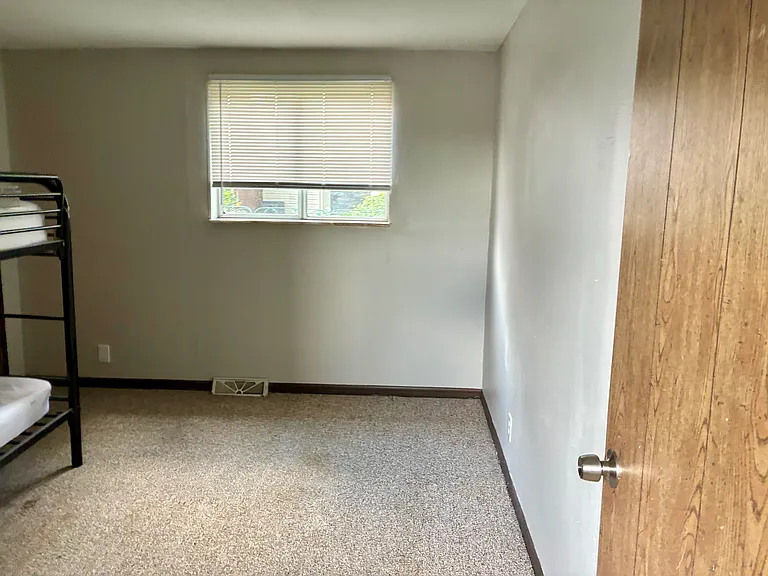 144 General Braddock Dr — Photo 22