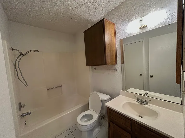 5110 Colonel Travis St — Photo 6
