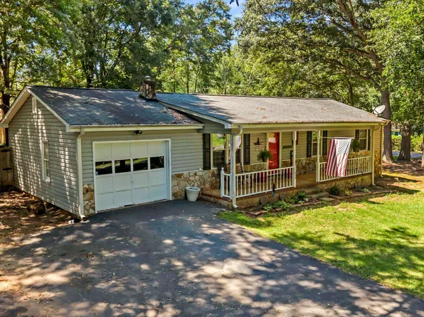 1175 Springdale Cir, Boiling Springs, SC 29316