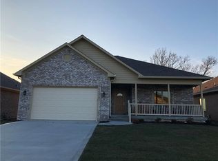 12746 N Commons West Dr, Mooresville, IN 46158