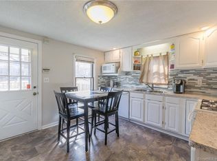 15 Ann St, Manchester, CT 06040