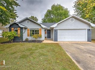 2150 N Alpine Ave, Fayetteville, AR 72704