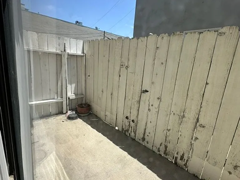 1552 Prospect Ave — Photo 11