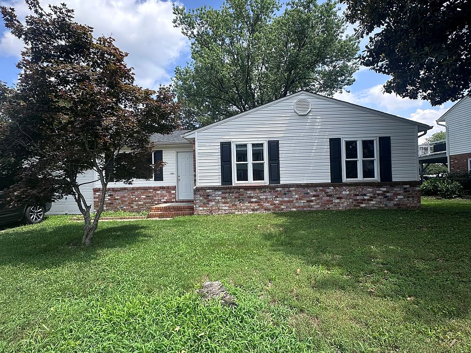 1st image of 803 Kilarney Dr