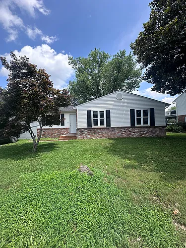 803 Kilarney Dr Photo 1