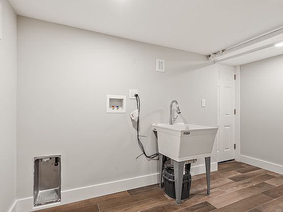 3rd image of 895-901 Port Reading Ave #2