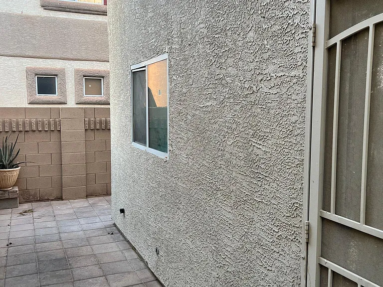 5168 Starter Ave — Photo 8