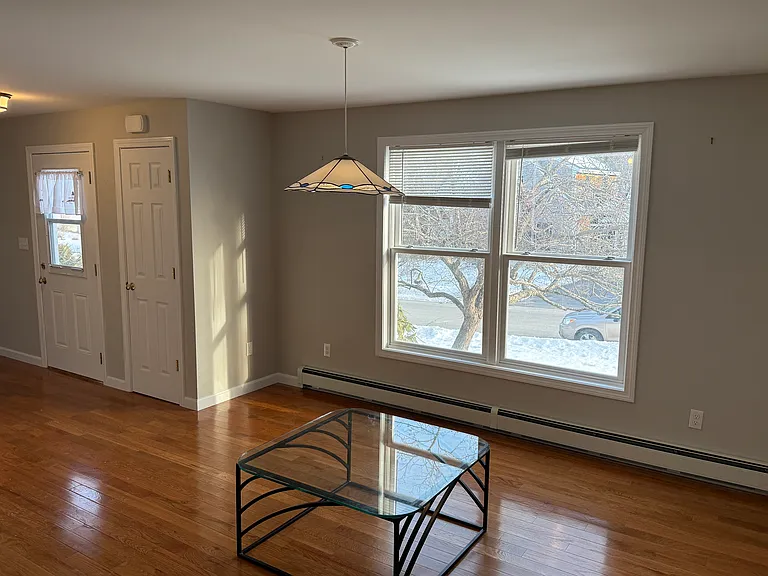 44 John Howland Dr — Photo 5