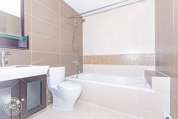 Rented by MySpaceNYC | media 18