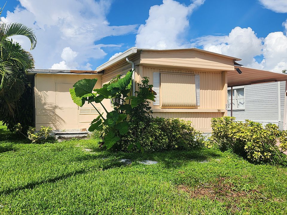 2nd image of 90 Havenwood Dr #90