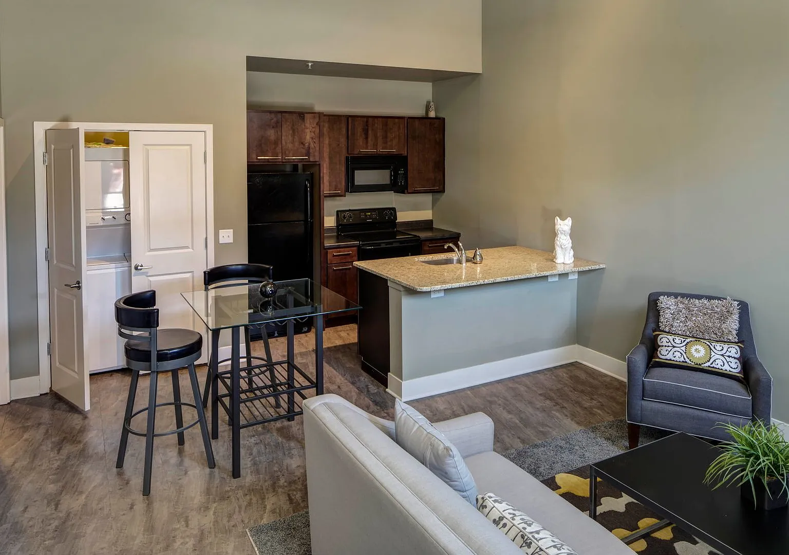 The Junction Apartments — Photo 1
