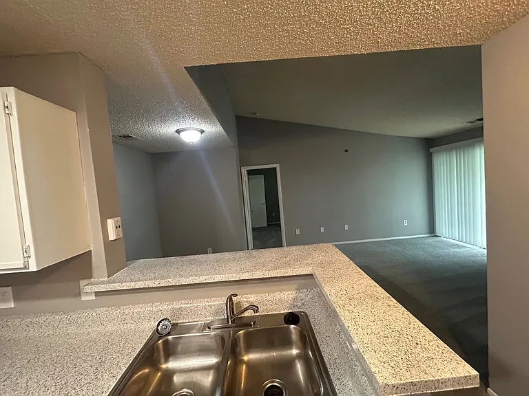 Idlewood Apartments — Photo 14