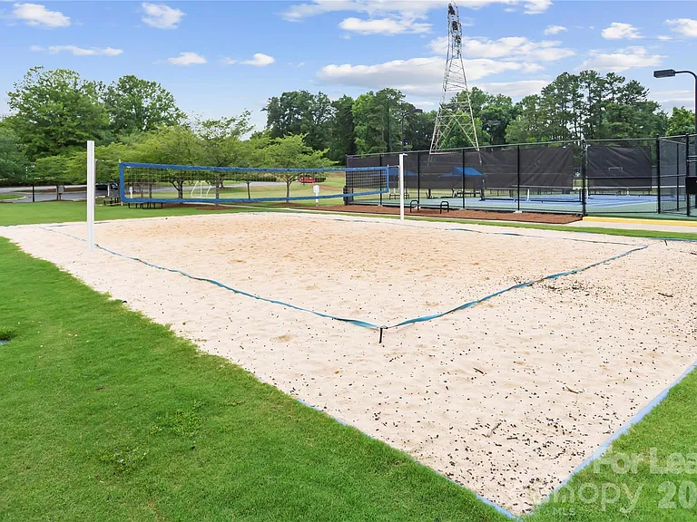8804 Brentfield Rd — Photo 46