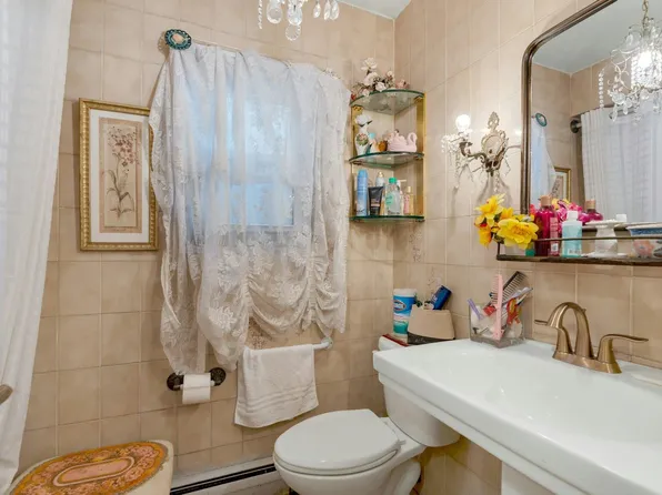 3218 Pleasant Avenue image 24 of 44