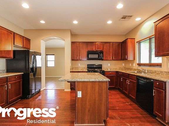 4th image of 11171 N 165th Ave