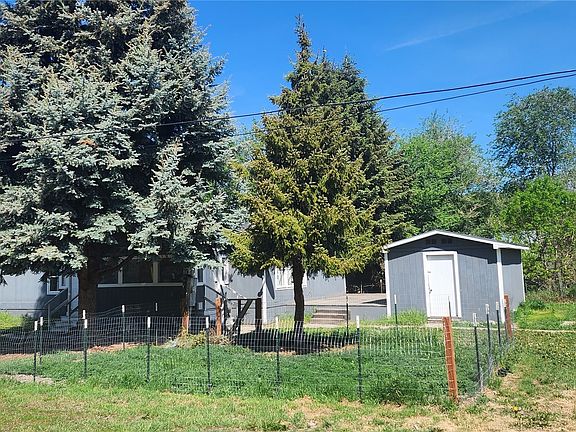 5th image of 1013 3rd Ave