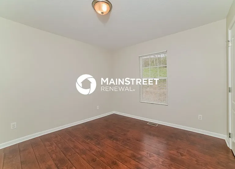 5217 Oakhill Dr — Photo 14