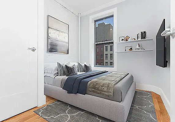 4th image of 1685 1st Ave APT 16