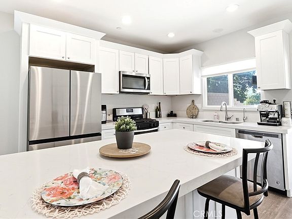 2nd image of 9267 Andrew St