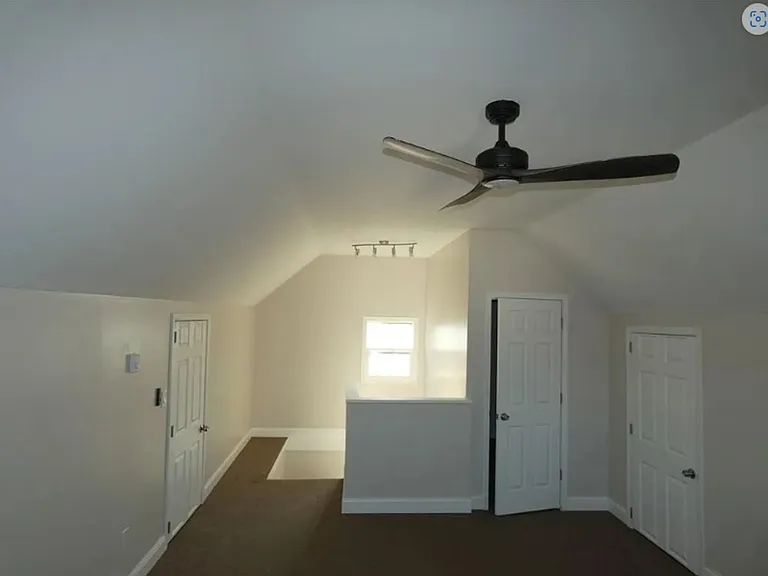 1447 Elbur Ave — Photo 9