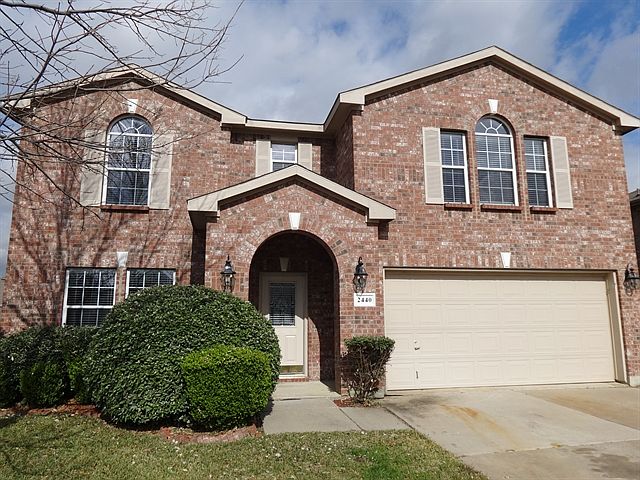 1st image of 2440 Arroyo Springs Dr