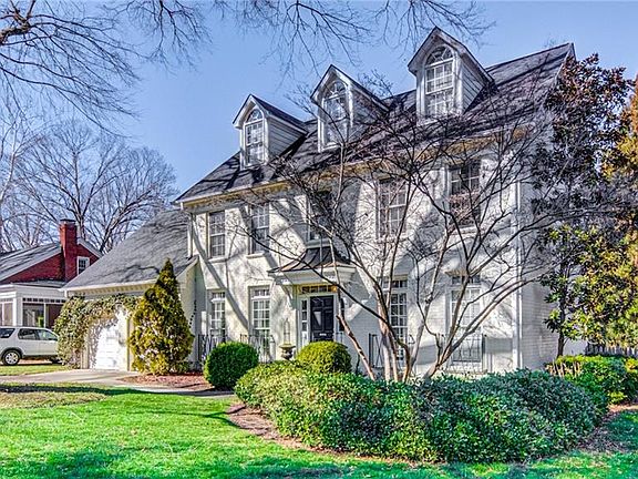 2nd image of 2014 Roanoke Dr