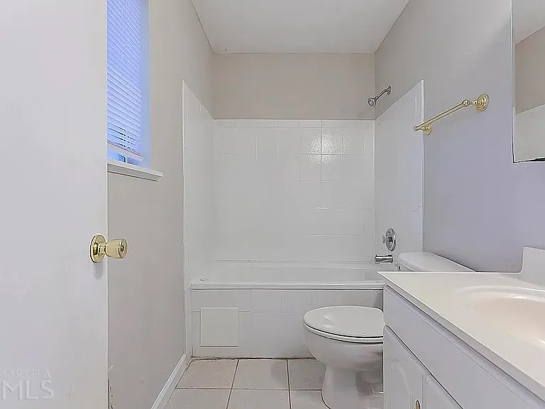 5545 Sturbridge Way — Photo 3