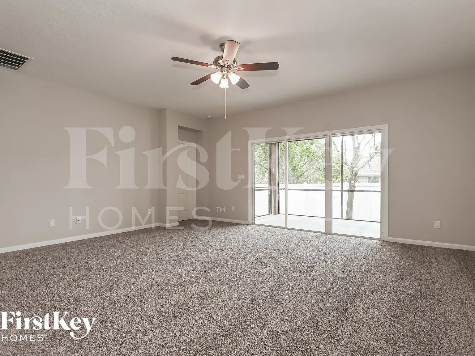 4 bed, 2.5 bath, 2519 sqft, $3,320 — Photo 3