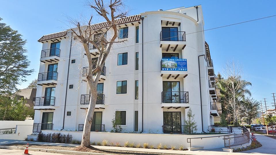 1st image of 12700 Summer St #201