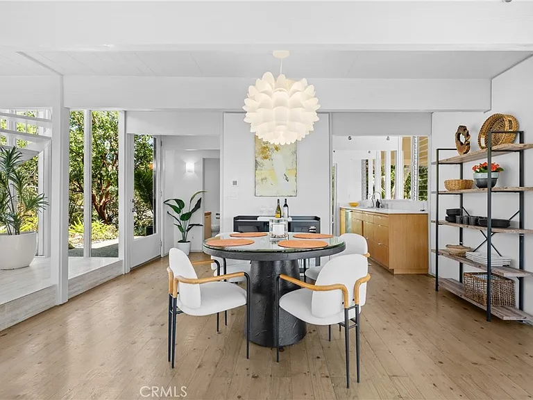 1494 Bluebird Canyon Dr — Photo 13