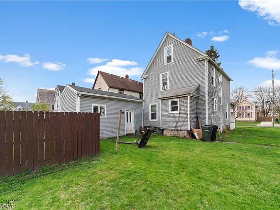 5th image of 102 Water St