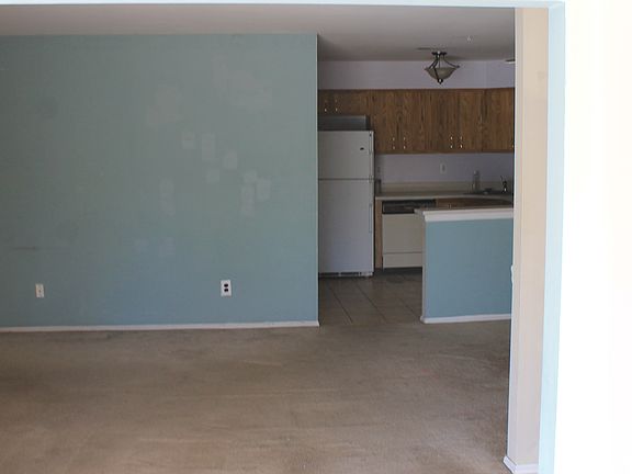 Kitchen / Living Room