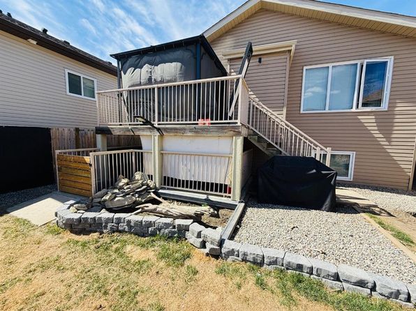 4609 W 6th St, Coalhurst, AB T0L 0V2