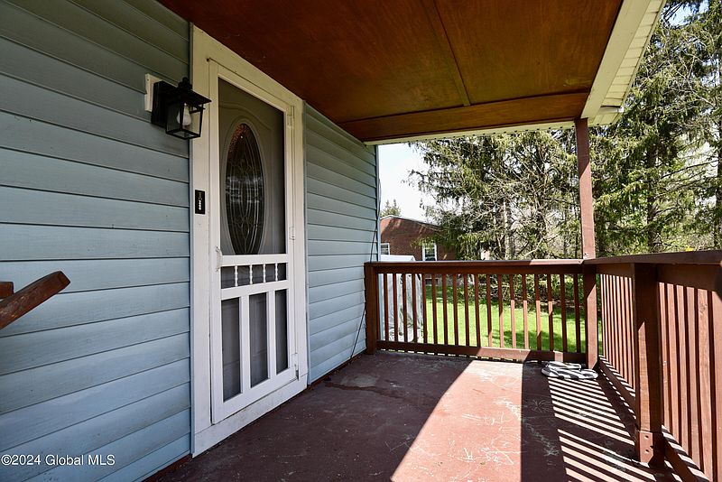 5th image of 6 Kirkner Lane