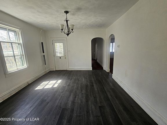 3rd image of 830 Madison Ave