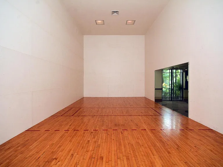 3020 Alcazar Pl #202 — Photo 37