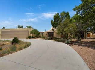 28 Elaine Dr, Los Lunas, NM 87031